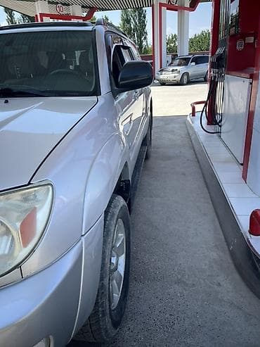 Toyota 4Runner: 2005 г., 4 л, Автомат, Газ, Внедорожник at lalafo.kg Toyota 4Runner: 2005 г., 4 л, Автомат, Газ, Внедорожник