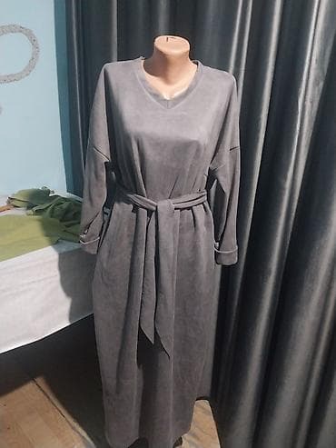 Платья макси 1) Однотонное серое платье: - Длина макси, прямой at lalafo.kg Платья макси 1) Однотонное серое платье: - Длина макси, прямой