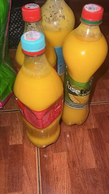Домашний фруктовый сок в пластиковых бутылках - Объем: около 1,5 л at lalafo.kg Домашний фруктовый сок в пластиковых бутылках - Объем: около 1,5 л