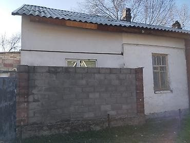 Продажа дач: Срочно продаю дом барачного типа недалеко от центра двухэтажный at lalafo.kg — 2 Продажа дач: Срочно продаю дом барачного типа недалеко от центра двухэтажный — 2