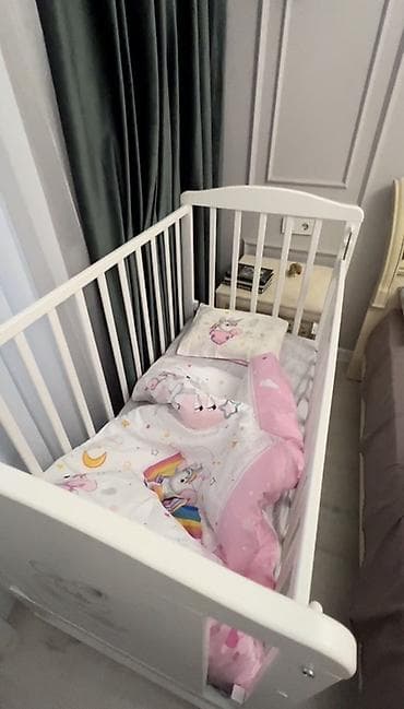 Детская кроватка-манеж из массива/МДФ в белом цвете. Особенности: - at lalafo.kg Детская кроватка-манеж из массива/МДФ в белом цвете. Особенности: -