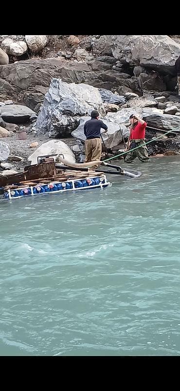 Плавучая драга для промывки песков/добычи золота на реке - at lalafo.kg Плавучая драга для промывки песков/добычи золота на реке -