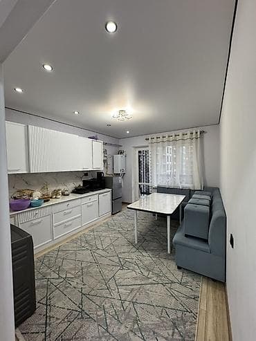 Кухонный гарнитур, цвет - Белый at lalafo.kg Кухонный гарнитур, цвет - Белый