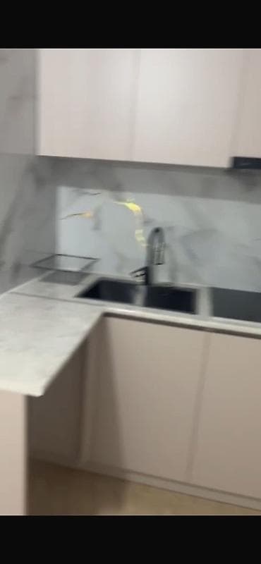 Требуются две девушки на подселение в однокомнатную квартиру. Адрес at lalafo.kg Требуются две девушки на подселение в однокомнатную квартиру. Адрес