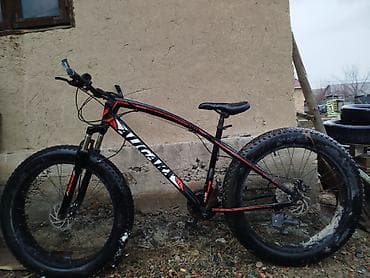 Фэтбайк AICAN? (надпись на раме «AICAR…»), черно‑красная рама at lalafo.kg Фэтбайк AICAN? (надпись на раме «AICAR…»), черно‑красная рама