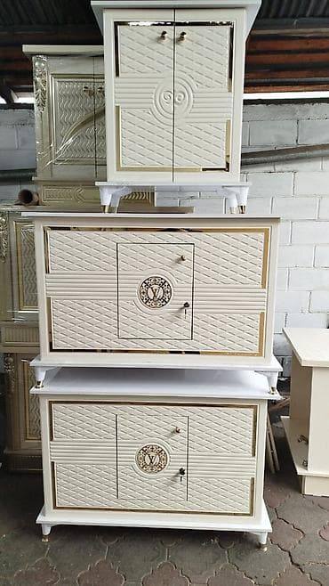 Сундук, Новый, Для приданого невесты, Дерево, Бесплатная доставка, цвет - Золотой at lalafo.kg Сундук, Новый, Для приданого невесты, Дерево, Бесплатная доставка, цвет - Золотой