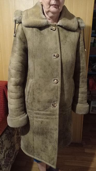 Дубленка, Классическая модель, Длинная модель, С капюшоном, XL at lalafo.kg Дубленка, Классическая модель, Длинная модель, С капюшоном, XL