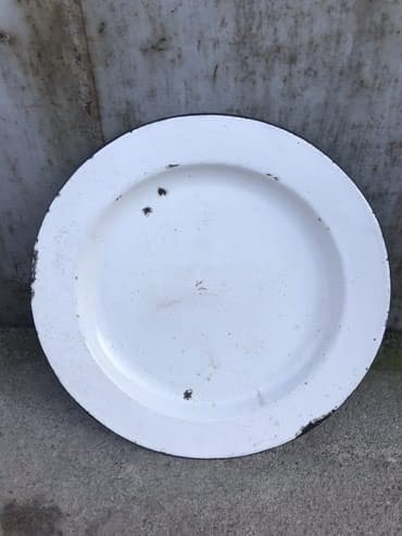 Продаю эмалированное блюдо, (диаметр-40см).
Цена- 50 сом at lalafo.kg Продаю эмалированное блюдо, (диаметр-40см).
Цена- 50 сом