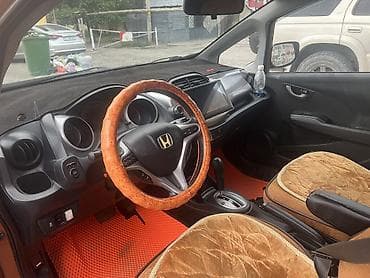 Honda Fit: 2009 г., 1.5 л, Автомат, Бензин, Хэтчбэк at lalafo.kg Honda Fit: 2009 г., 1.5 л, Автомат, Бензин, Хэтчбэк
