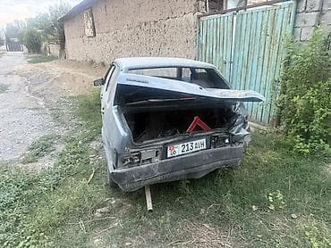 ВАЗ (ЛАДА) 21099: 2000 г., Седан at lalafo.kg ВАЗ (ЛАДА) 21099: 2000 г., Седан