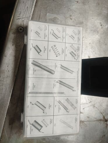 Набор пружин в пластиковом органайзере Состав: - Разнотипные пружины at lalafo.kg Набор пружин в пластиковом органайзере Состав: - Разнотипные пружины