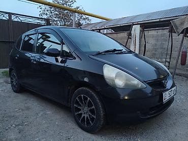 Honda Fit: 2004 г., 1.3 л, Автомат, Бензин, Хэтчбэк at lalafo.kg Honda Fit: 2004 г., 1.3 л, Автомат, Бензин, Хэтчбэк