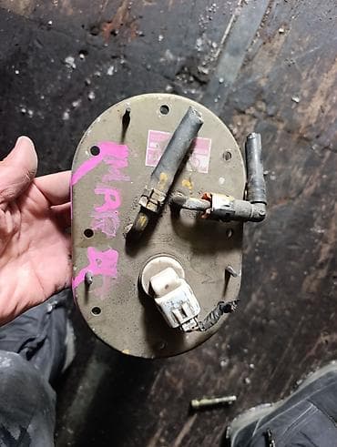 Subaru impreza 2004 бензонасос в сборе at lalafo.kg Subaru impreza 2004 бензонасос в сборе