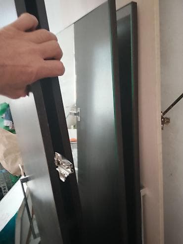 Продаю двери для шкафов с зеркалами и без зеркал at lalafo.kg Продаю двери для шкафов с зеркалами и без зеркал