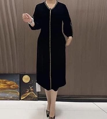 Черное бархатное платье миди с декоративной отделкой - Силуэт at lalafo.kg Черное бархатное платье миди с декоративной отделкой - Силуэт