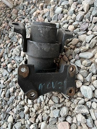 Подушка мотора Toyota Б/у, Оригинал, Япония at lalafo.kg Подушка мотора Toyota Б/у, Оригинал, Япония