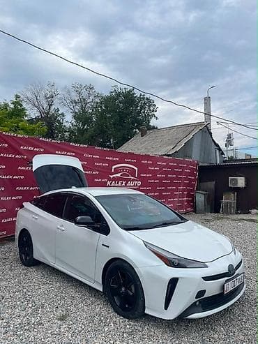 Toyota Prius: 2020 г., 1.8 л, Автомат, Гибрид, Хетчбек lalafo.kg да Toyota Prius: 2020 г., 1.8 л, Автомат, Гибрид, Хетчбек
