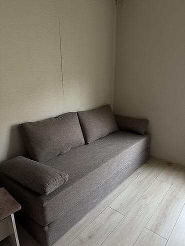 Прямой диван at lalafo.kg Прямой диван