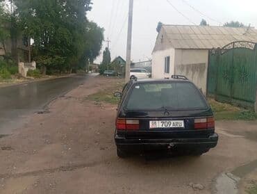 Volkswagen Passat: 1988 г., 1.8 л, Механика, Бензин, Универсал at lalafo.kg Volkswagen Passat: 1988 г., 1.8 л, Механика, Бензин, Универсал