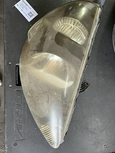 Передняя левая фара Honda at lalafo.kg Передняя левая фара Honda