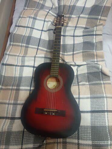 Акустическая гитара, шестиструнная, классического типа (формат at lalafo.kg Акустическая гитара, шестиструнная, классического типа (формат