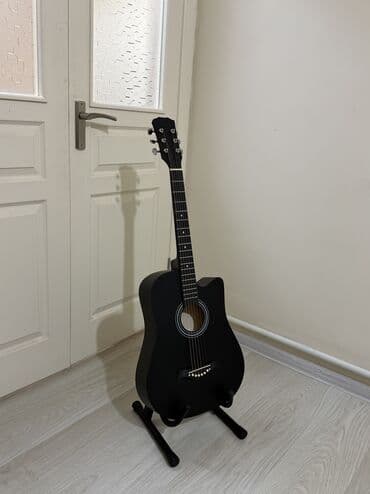 Продается акустическая гитара 38 размер новая с чехом в комплекте в at lalafo.kg Продается акустическая гитара 38 размер новая с чехом в комплекте в