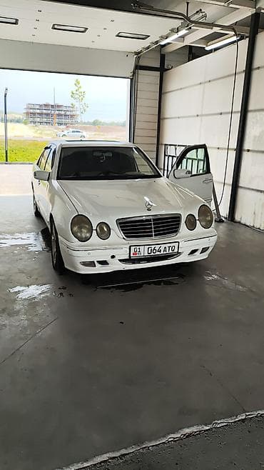 Mercedes-Benz E-Class: 2000 г., 3.2 л, Автомат, Бензин, Седан at lalafo.kg Mercedes-Benz E-Class: 2000 г., 3.2 л, Автомат, Бензин, Седан