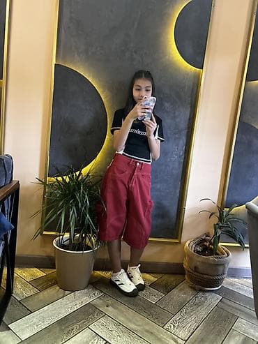 Комплект, цвет - Красный at lalafo.kg Комплект, цвет - Красный