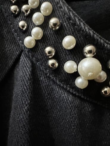 Продаю джинсовую куртку 52 -54р не маломерка практически новая пару at lalafo.kg Продаю джинсовую куртку 52 -54р не маломерка практически новая пару