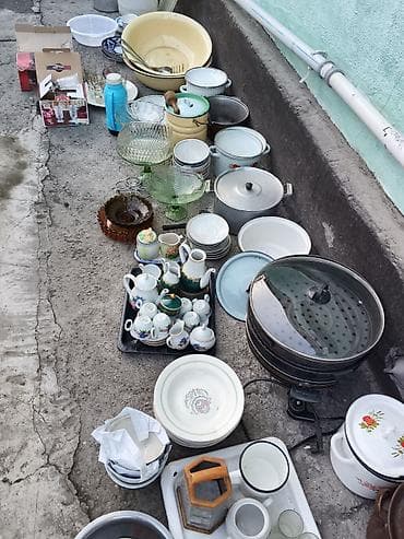 Посуда, идиш - Эмалированные кастрюли с крышками разных объёмов, тазы at lalafo.kg Посуда, идиш - Эмалированные кастрюли с крышками разных объёмов, тазы