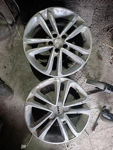 Литые Диски R 16 Пара, отверстий - 5 at lalafo.kg Литые Диски R 16 Пара, отверстий - 5