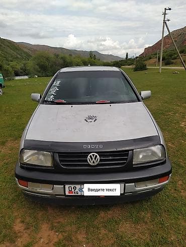 Volkswagen Vento: 1992 г., 1.8 л, Механика, Бензин, Седан at lalafo.kg Volkswagen Vento: 1992 г., 1.8 л, Механика, Бензин, Седан
