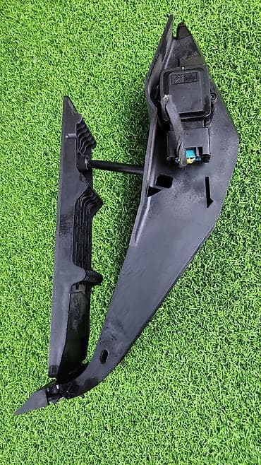 Педаль газа BMW E60 E63 E65 E70 E71 E83 E90 Педаль акселератора Е70 at lalafo.kg Педаль газа BMW E60 E63 E65 E70 E71 E83 E90 Педаль акселератора Е70