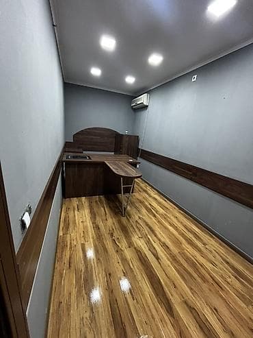 Офисное помещение с мебелью район Кулатова-Карадарьинская at lalafo.kg Офисное помещение с мебелью район Кулатова-Карадарьинская