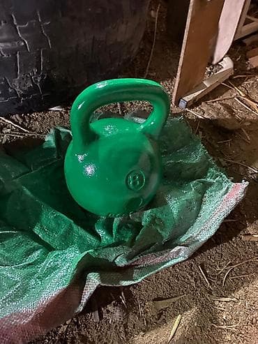 Совецкие 6000 за пару гирь торг присутствует Гиря классическая at lalafo.kg Совецкие 6000 за пару гирь торг присутствует Гиря классическая