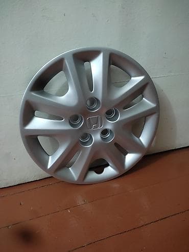 Колпаки R 15, Б/у, Комплект at lalafo.kg Колпаки R 15, Б/у, Комплект