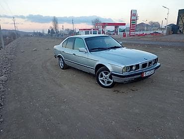 BMW 5 series: 1991 г., 2 л, Механика, Бензин, Седан at lalafo.kg BMW 5 series: 1991 г., 2 л, Механика, Бензин, Седан