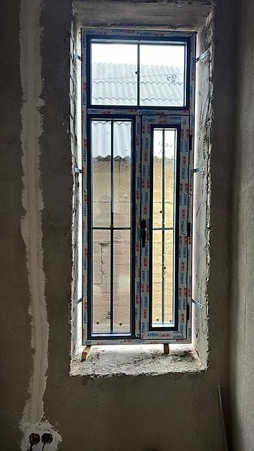 Пластиковое окно со стеклопакетом и встроенными металлическими lalafo.kg да Пластиковое окно со стеклопакетом и встроенными металлическими