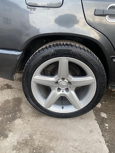 Колеса в сборе 245 / 40 / R 18, Зима, Комплект, Литые, отверстий - 5 at lalafo.kg Колеса в сборе 245 / 40 / R 18, Зима, Комплект, Литые, отверстий - 5