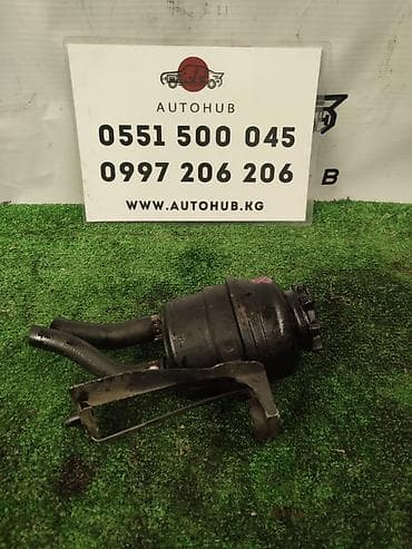 Бачок BMW 2005 г., Б/у, Оригинал at lalafo.kg Бачок BMW 2005 г., Б/у, Оригинал