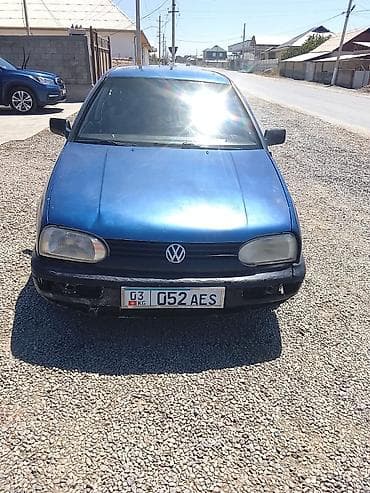 Volkswagen Golf: 1993 г., 1.6 л, Механика, Бензин, Хэтчбэк at lalafo.kg Volkswagen Golf: 1993 г., 1.6 л, Механика, Бензин, Хэтчбэк