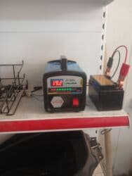 Зарядчик акумулятора at lalafo.kg Зарядчик акумулятора