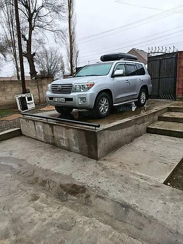 Toyota Land Cruiser: 2008 г., Автомат, Дизель, Внедорожник at lalafo.kg Toyota Land Cruiser: 2008 г., Автомат, Дизель, Внедорожник