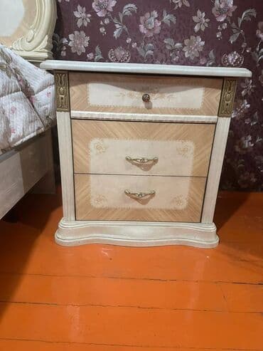 барочный шкаф: Спальный гарнитур, Б/у, Шкаф, Италия, Самовывоз, цвет - Бежевый at lalafo.kg — 2 барочный шкаф: Спальный гарнитур, Б/у, Шкаф, Италия, Самовывоз, цвет - Бежевый — 2