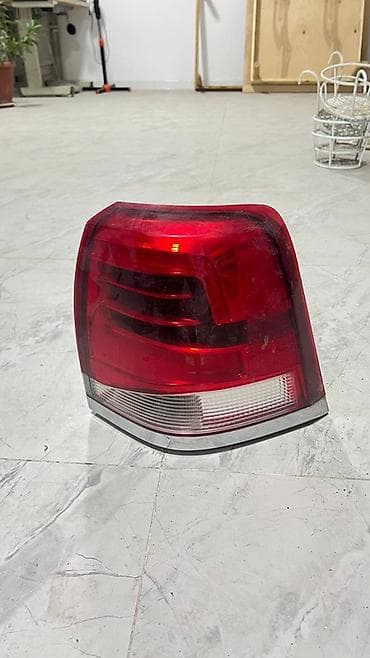 Задний левый стоп-сигнал Toyota 2014 г., Б/у, Оригинал at lalafo.kg — 5 Задний левый стоп-сигнал Toyota 2014 г., Б/у, Оригинал — 5