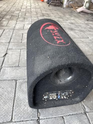 Сабвуфер динамик в трубе (wolf/volk логотип на корпусе). - at lalafo.kg Сабвуфер динамик в трубе (wolf/volk логотип на корпусе). -