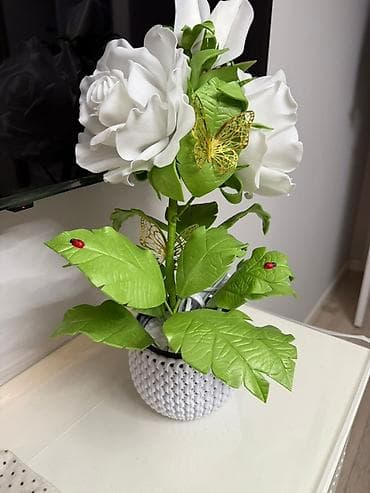 Tesla: Декоративные композиции из искусственных цветов в горшках/вазах lalafo.kg да — 4 Tesla: Декоративные композиции из искусственных цветов в горшках/вазах — 4