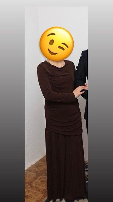 Женское длинное платье шоколадного цвета - Материал: мягкий at lalafo.kg Женское длинное платье шоколадного цвета - Материал: мягкий