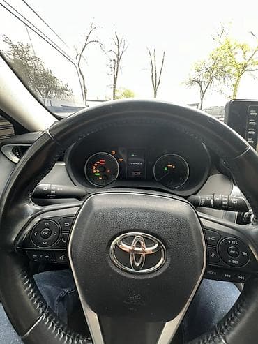 Toyota Venza: 2021 г., 2.5 л, Автомат, Гибрид, Кроссовер at lalafo.kg Toyota Venza: 2021 г., 2.5 л, Автомат, Гибрид, Кроссовер