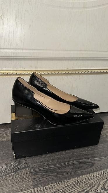 Классические женские туфли-лодочки - Цвет: черный (глянцевая at lalafo.kg Классические женские туфли-лодочки - Цвет: черный (глянцевая
